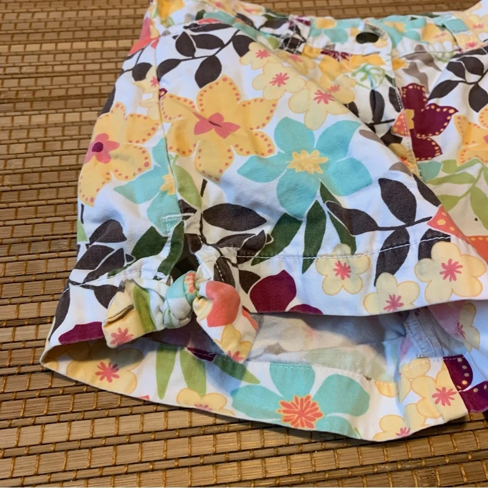 Gymboree floral shorts size 8